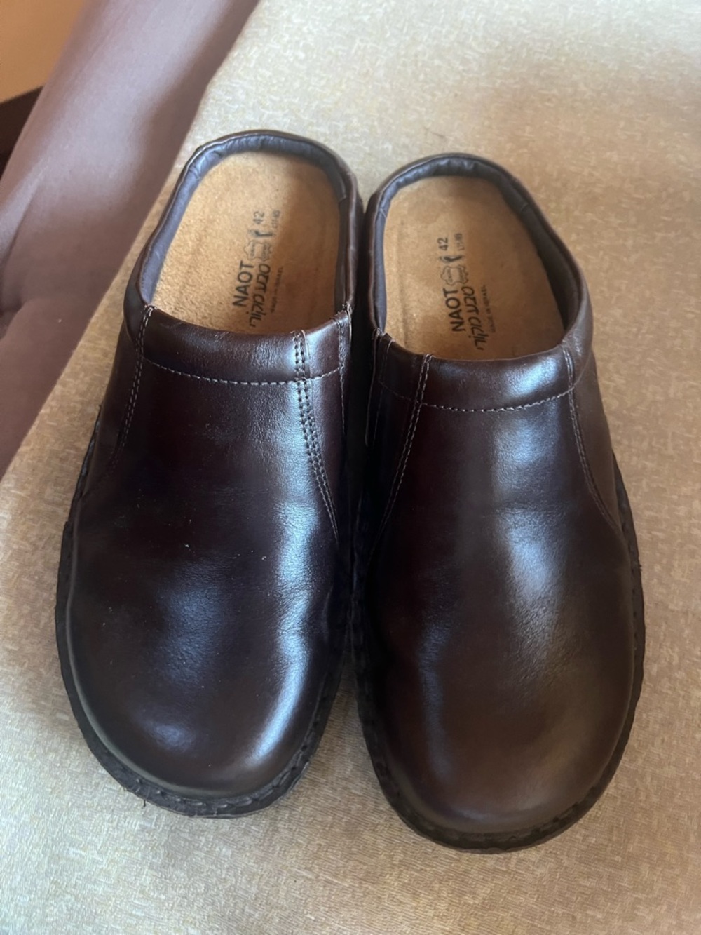 Naot Men’s Dark Brown Leather Slip-On Clogs
